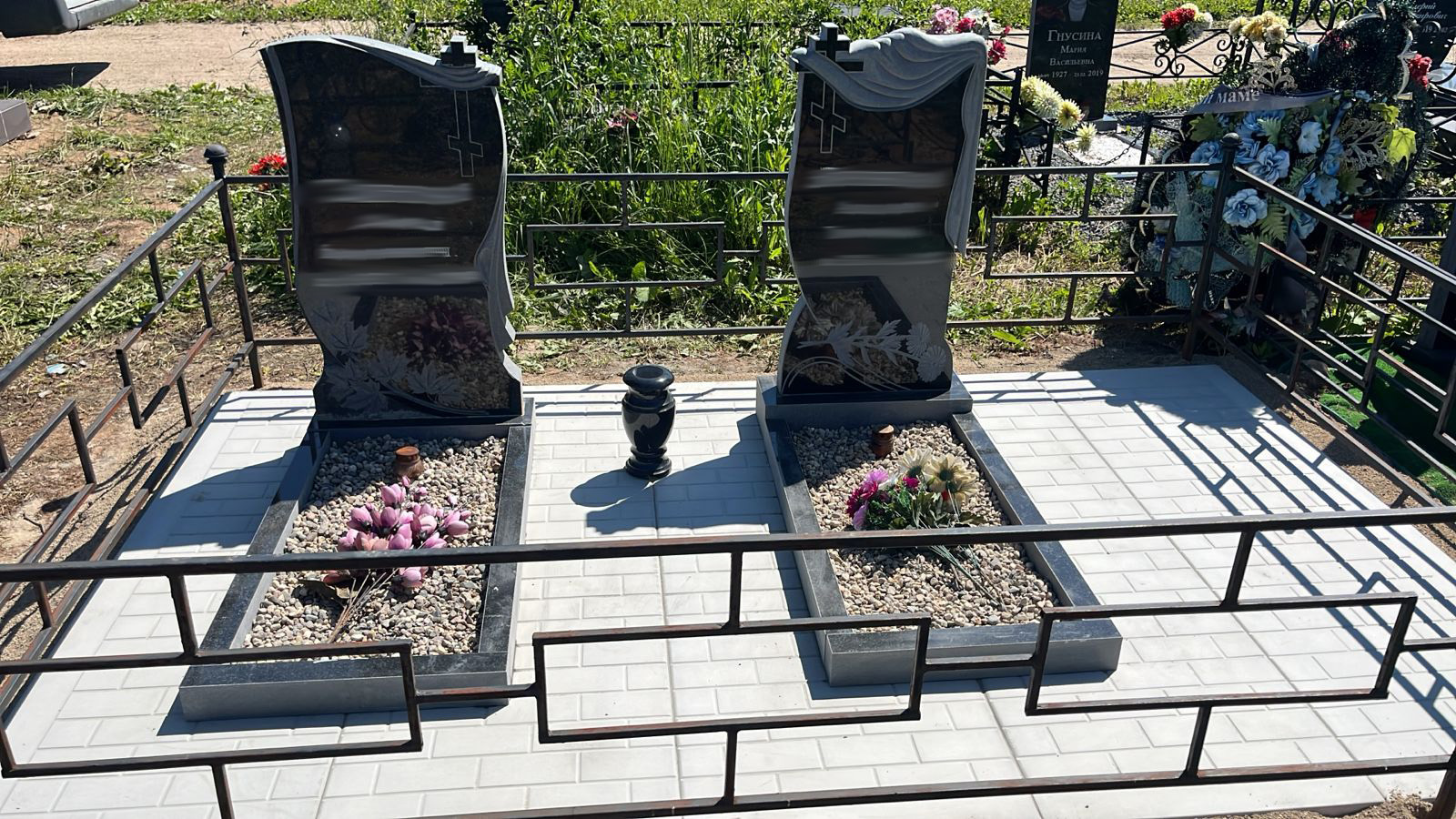 Памятник 18 с крестом